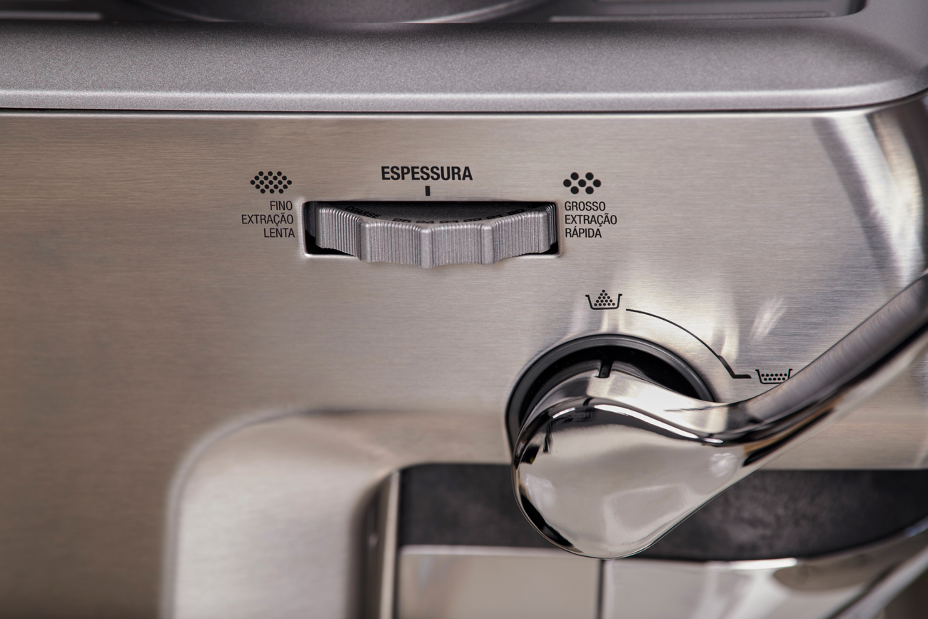 the Barista Express® Impress thumbnail 6