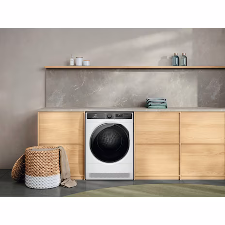 8kg UltimateCare 500 heat pump dryer thumbnail 6