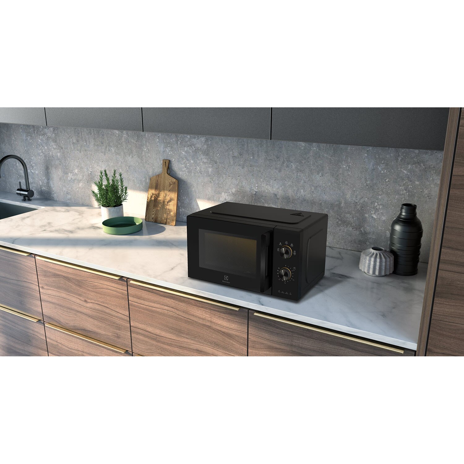 20L UltimateTaste 300 freestanding microwave oven thumbnail 6