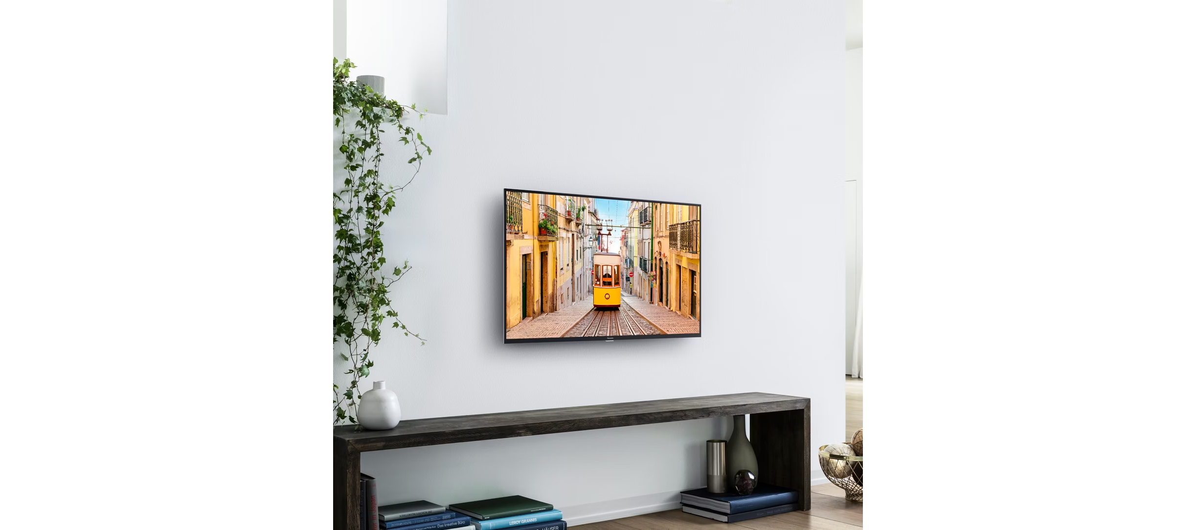 32 inch LED, HD TV thumbnail 5
